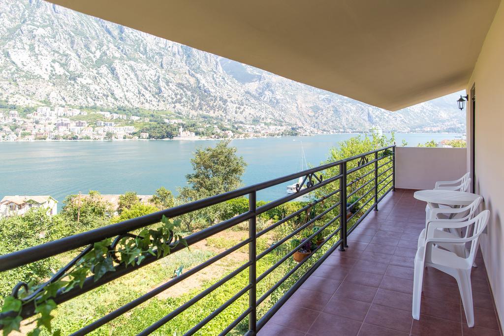 Apartment Bambo Tre Sorrele Cattaro Esterno foto
